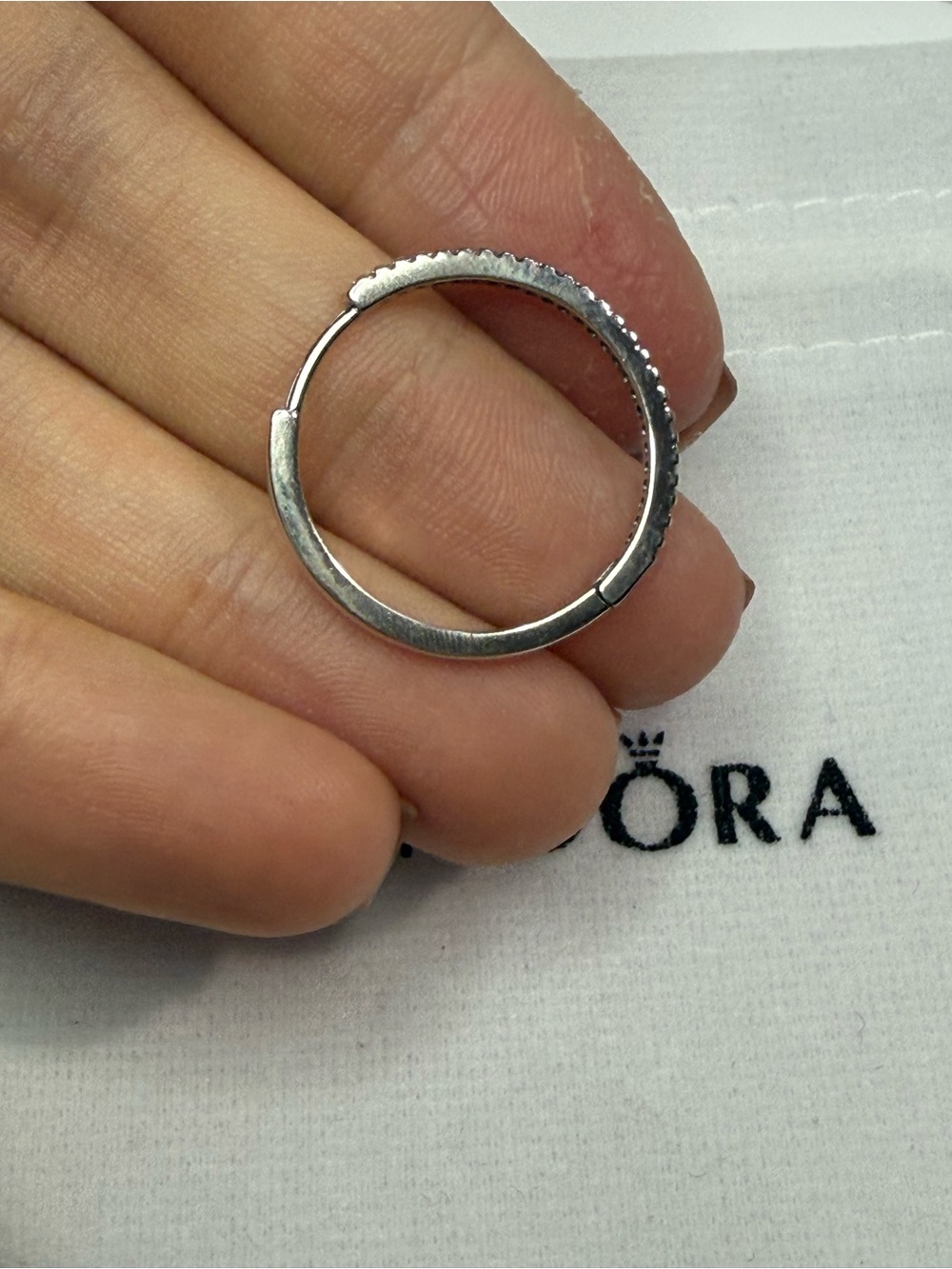 Pandora Sparkling Hoop Earrings
Sterling silver NEW WITHOUT BAG - Picture 3 of 7